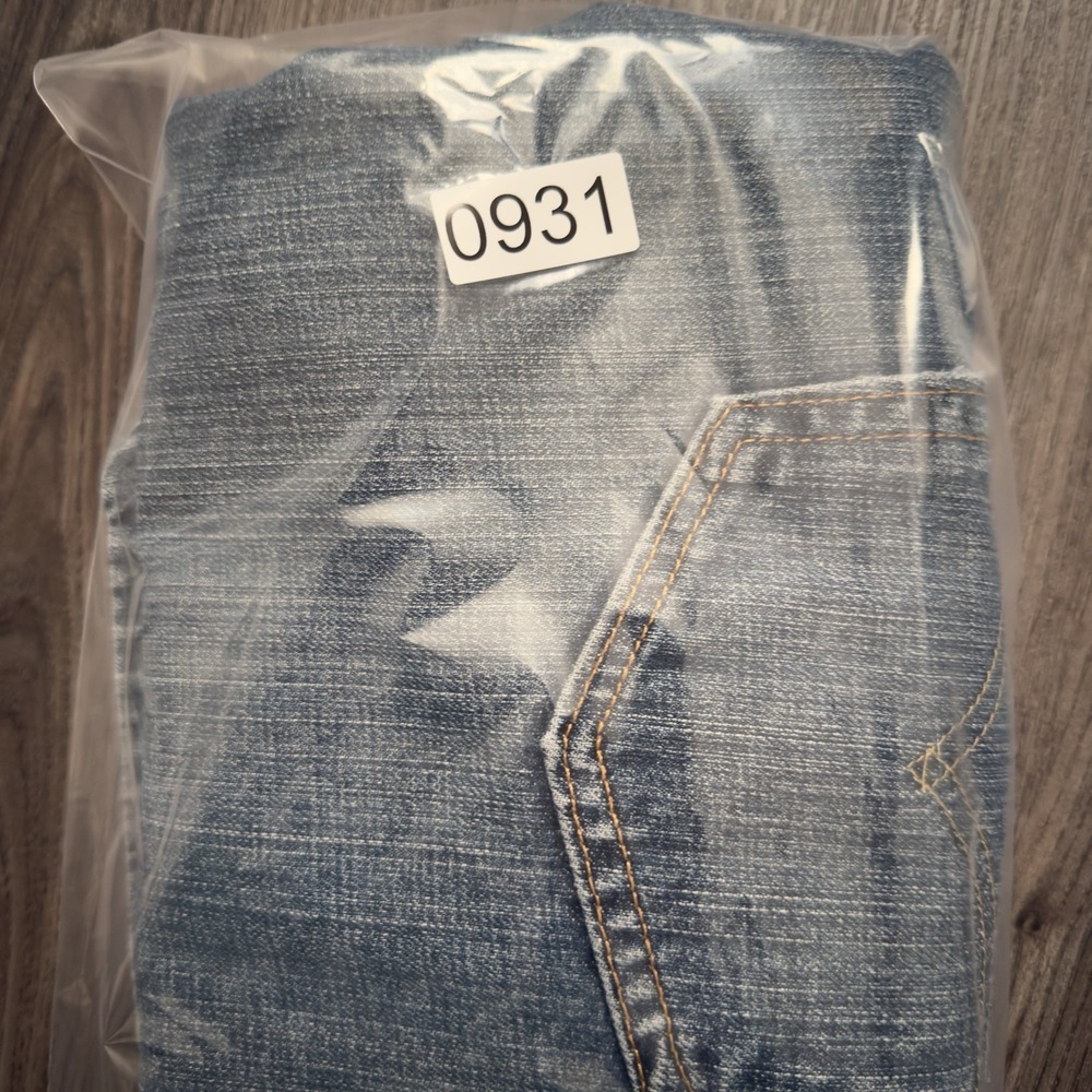 Levi Jeans Tag Removed 40x30 Very Nice Fade And Wear - Picture 9 of 9